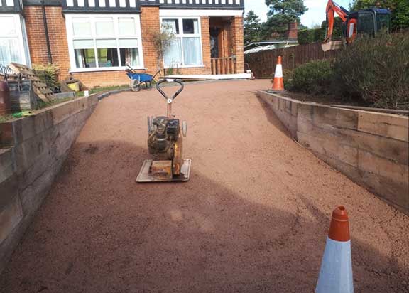 Level driveway by Ker-Way local Woodbridge builder.